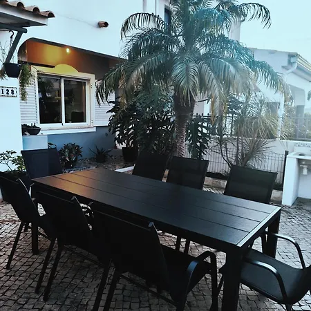 Feriehus Casa Familiar Vista Mar - 4 Quartos - Bbq E Terraco *