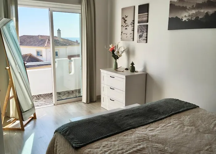 Casa de Férias Casa 4 Quartos Espaçosa, Vista Mar A 500mts Da *