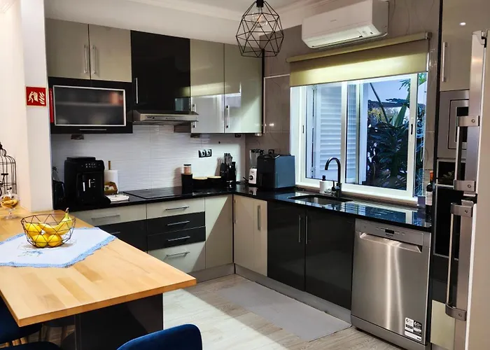Casa 4 Quartos Espaçosa, Vista Mar A 500mts Da Casa de Férias *