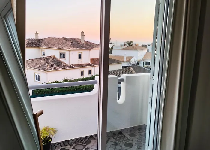 Casa 4 Quartos Espaçosa, Vista Mar A 500mts Da Casa de Férias *