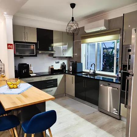 Casa Familiar Vista Mar - 4 Quartos - Bbq E Terraco בית נופש *