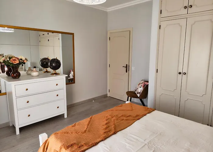 Casa 4 Quartos Espaçosa, Vista Mar A 500mts Da Hébergement de vacances *