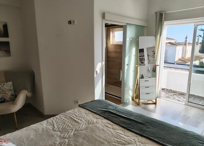 Hébergement de vacances Casa 4 Quartos Espaçosa, Vista Mar A 500mts Da *