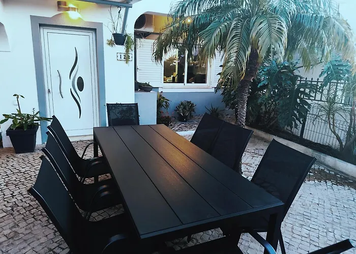 Casa 4 Quartos Espaçosa, Vista Mar A 500mts Da
