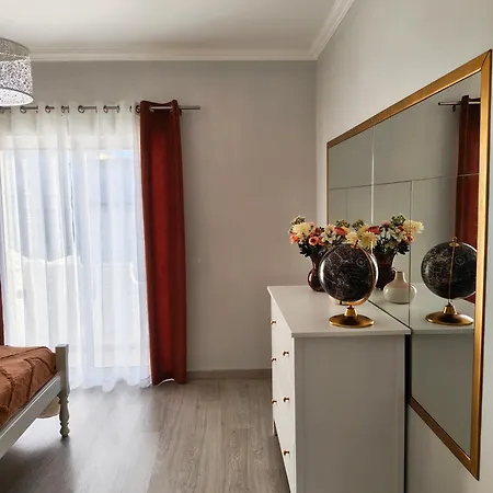 Casa 4 Quartos Espaçosa, Vista Mar A 500mts Da